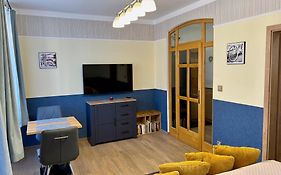 Golden Wood Apartments